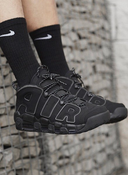 Nike Air More Uptempo in black