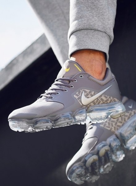 trainers with air bubbles
